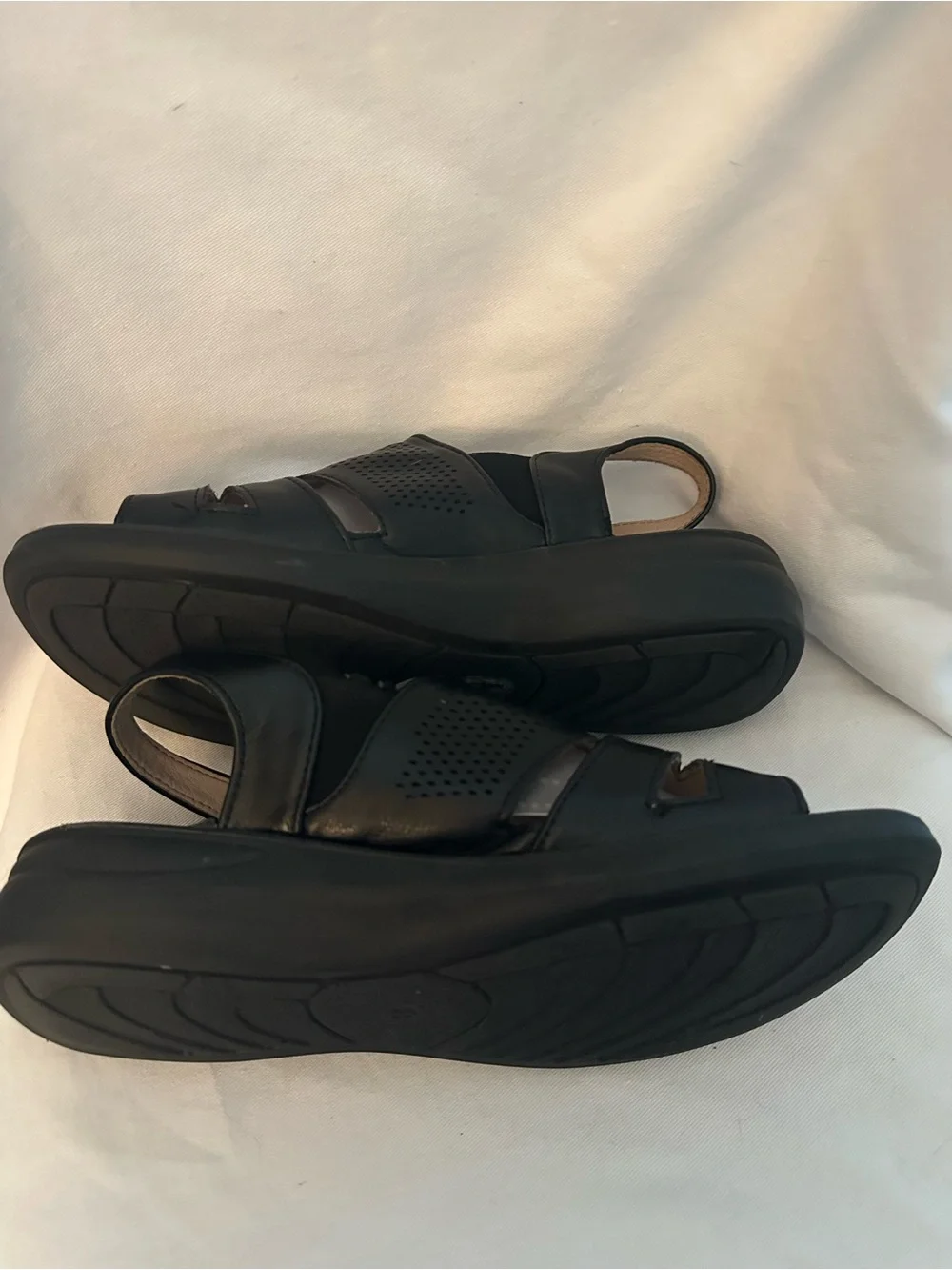 Bella Hanna Black Comfort Slingback Perforated Sandals Women's Size 8